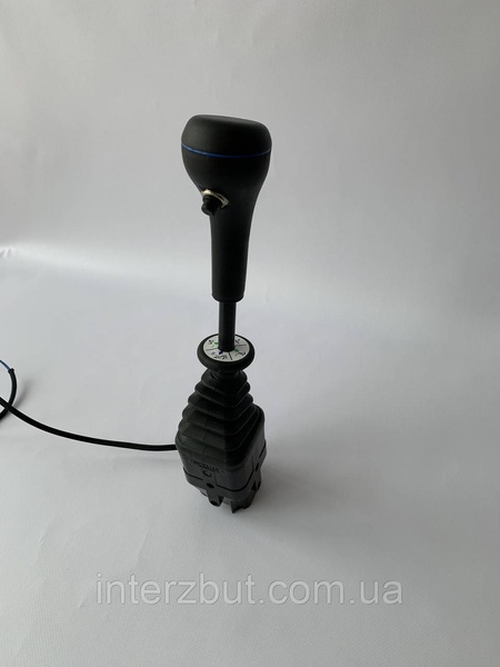 Гідравлічний джойстик для управління гідророзподілювачем Indemar 3390 (З 1 кнопкою) на вилку Італія 3390 фото